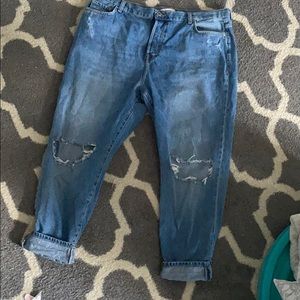 High waisted boyfriend jean